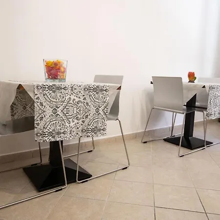 La Casa Di Nana' Locazione Turistica Apartment