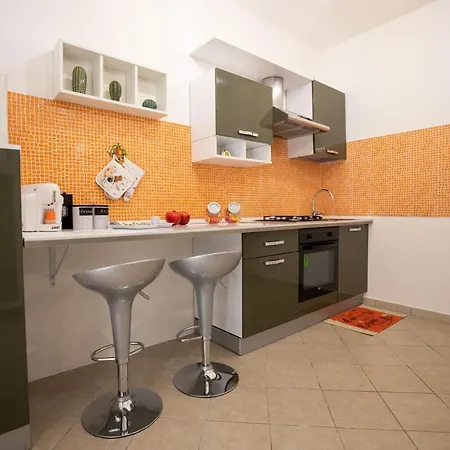 La Casa Di Nana' Locazione Turistica *