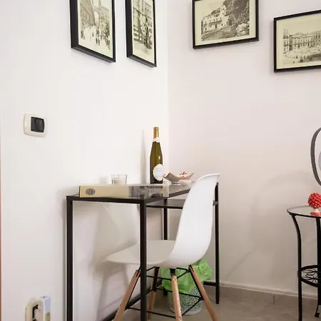 Lägenhet La Casa Di Nana' Locazione Turistica